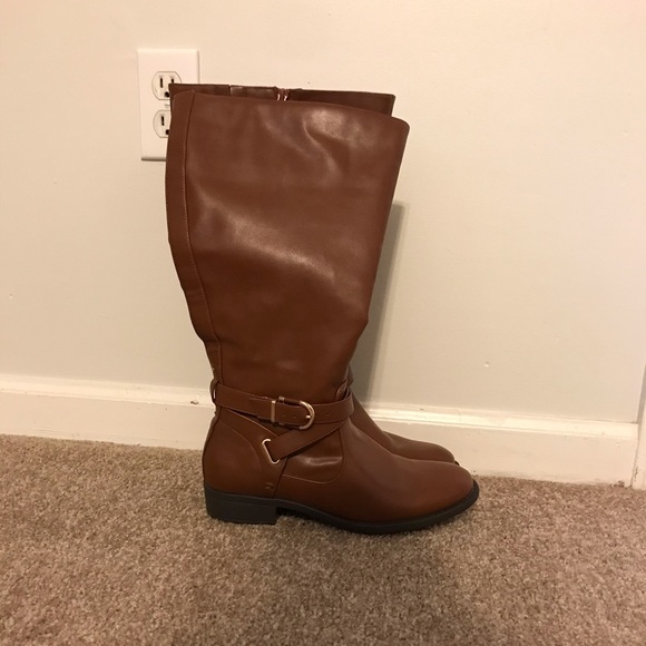 Worn once! G.H. Bass& Co. women’s boots - Picture 2 of 8